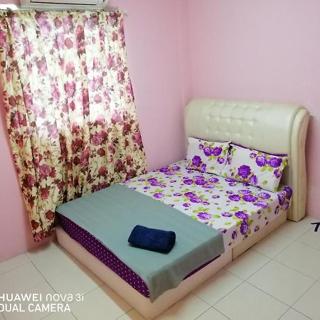 Layla Inn Batu Pahat Luaran gambar