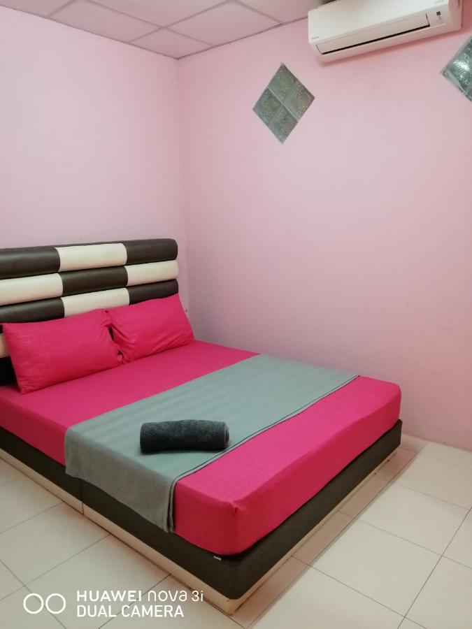 Layla Inn Batu Pahat Luaran gambar