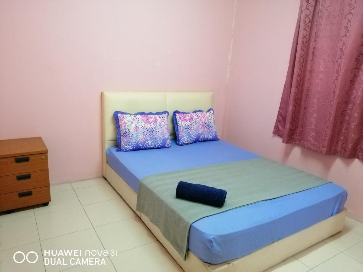 Layla Inn Batu Pahat Luaran gambar