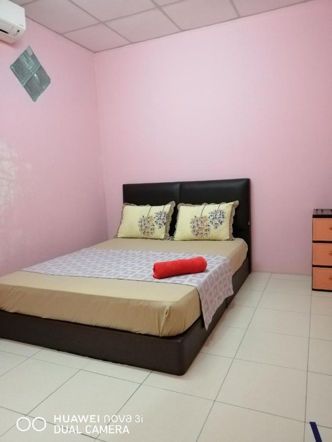 Layla Inn Batu Pahat Luaran gambar