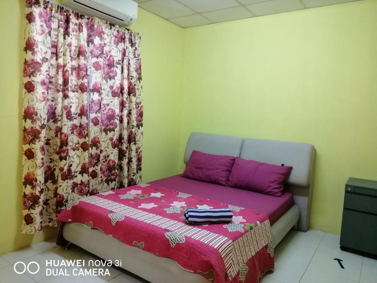 Layla Inn Batu Pahat Luaran gambar