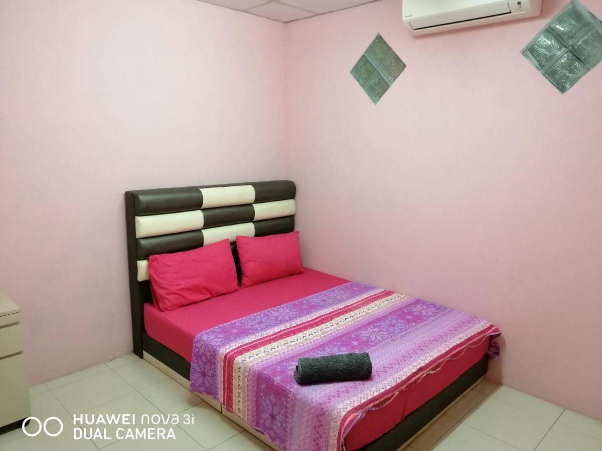 Layla Inn Batu Pahat Luaran gambar