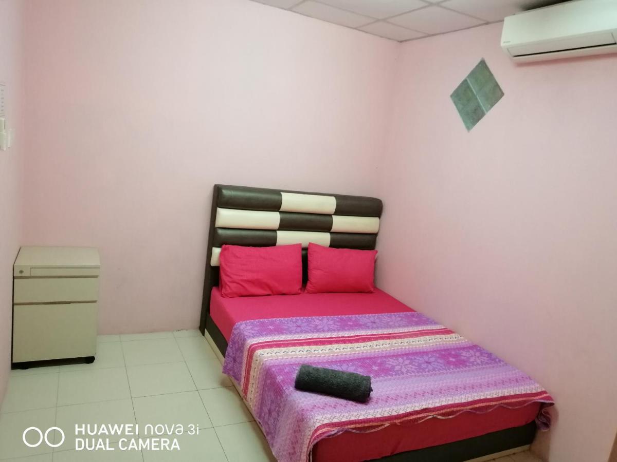 Layla Inn Batu Pahat Luaran gambar
