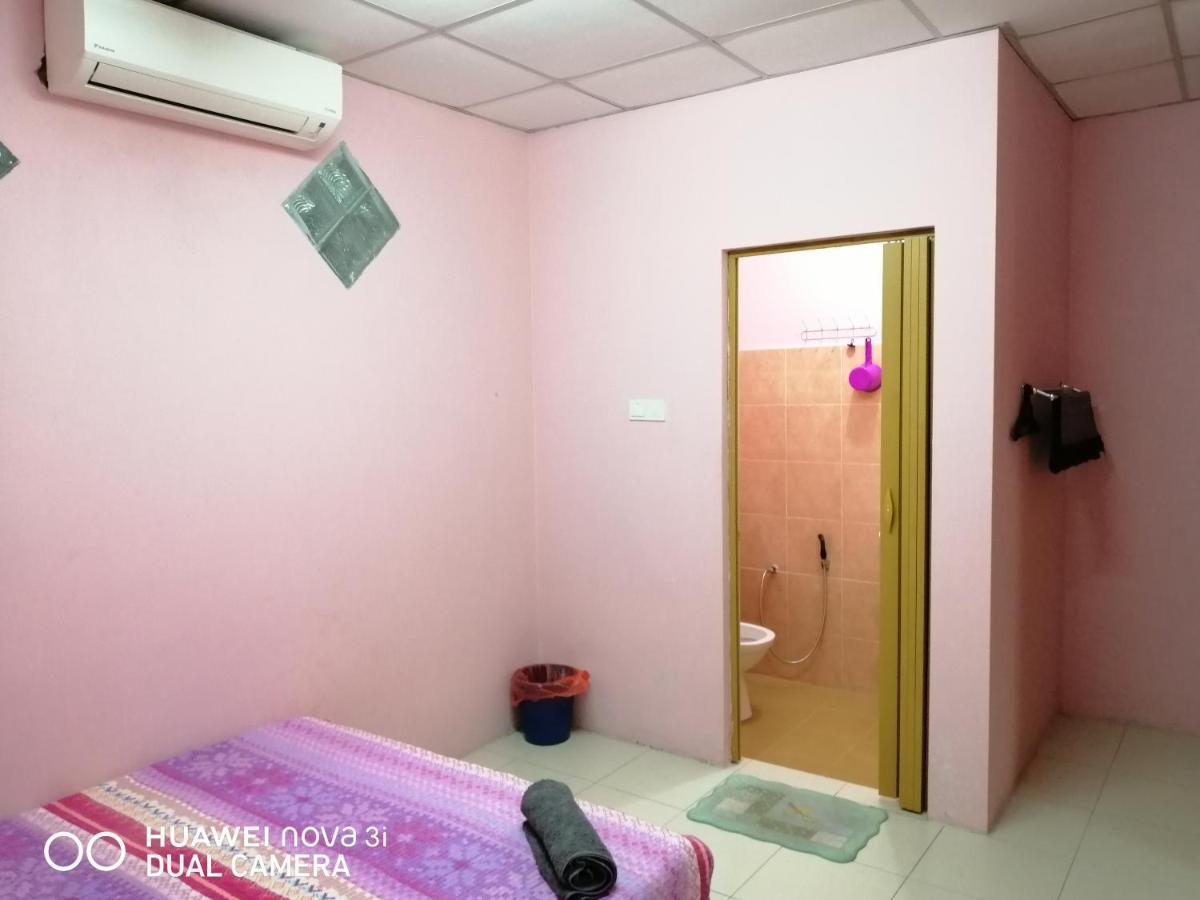 Layla Inn Batu Pahat Luaran gambar